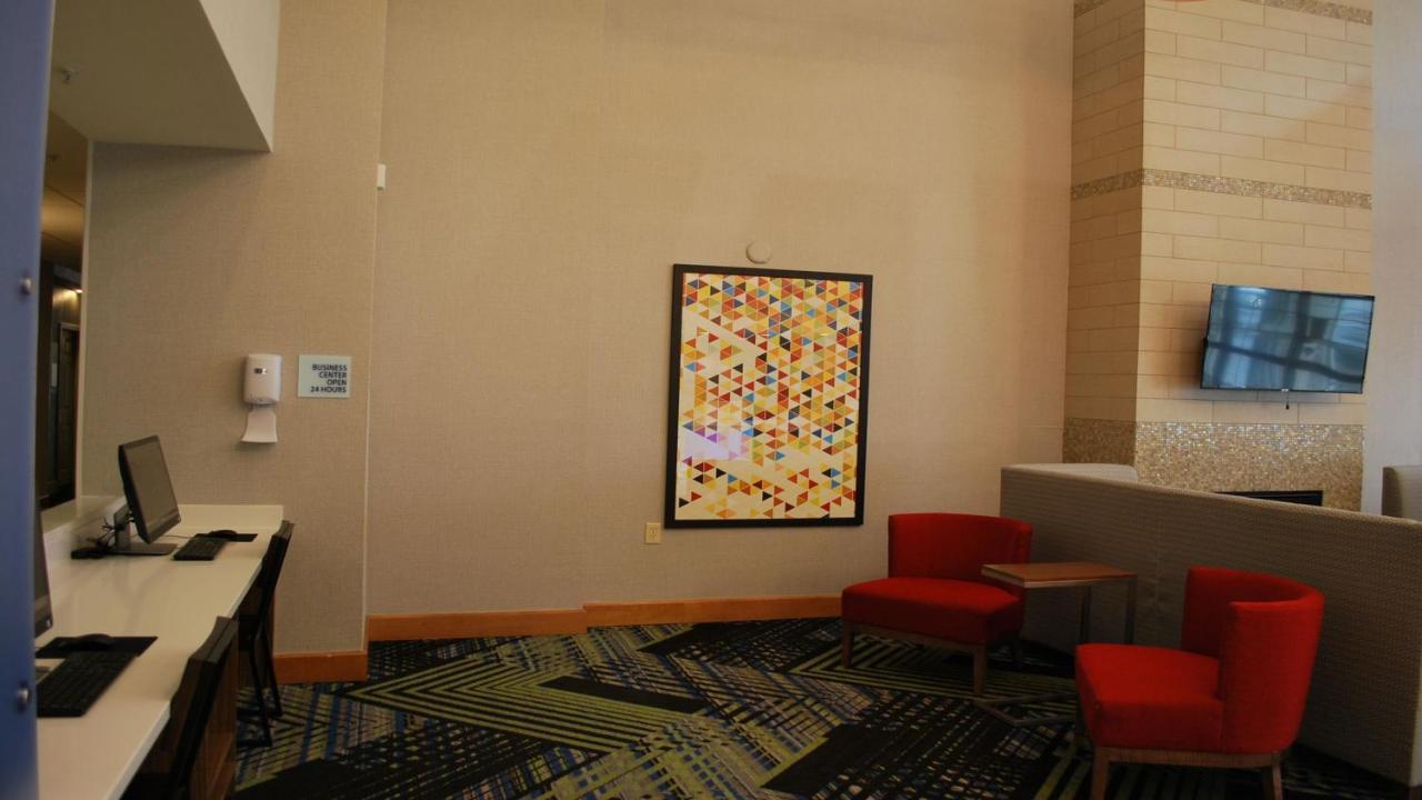 Holiday Inn Express & Suites Indianapolis North - Carmel By Ihg Zewnętrze zdjęcie