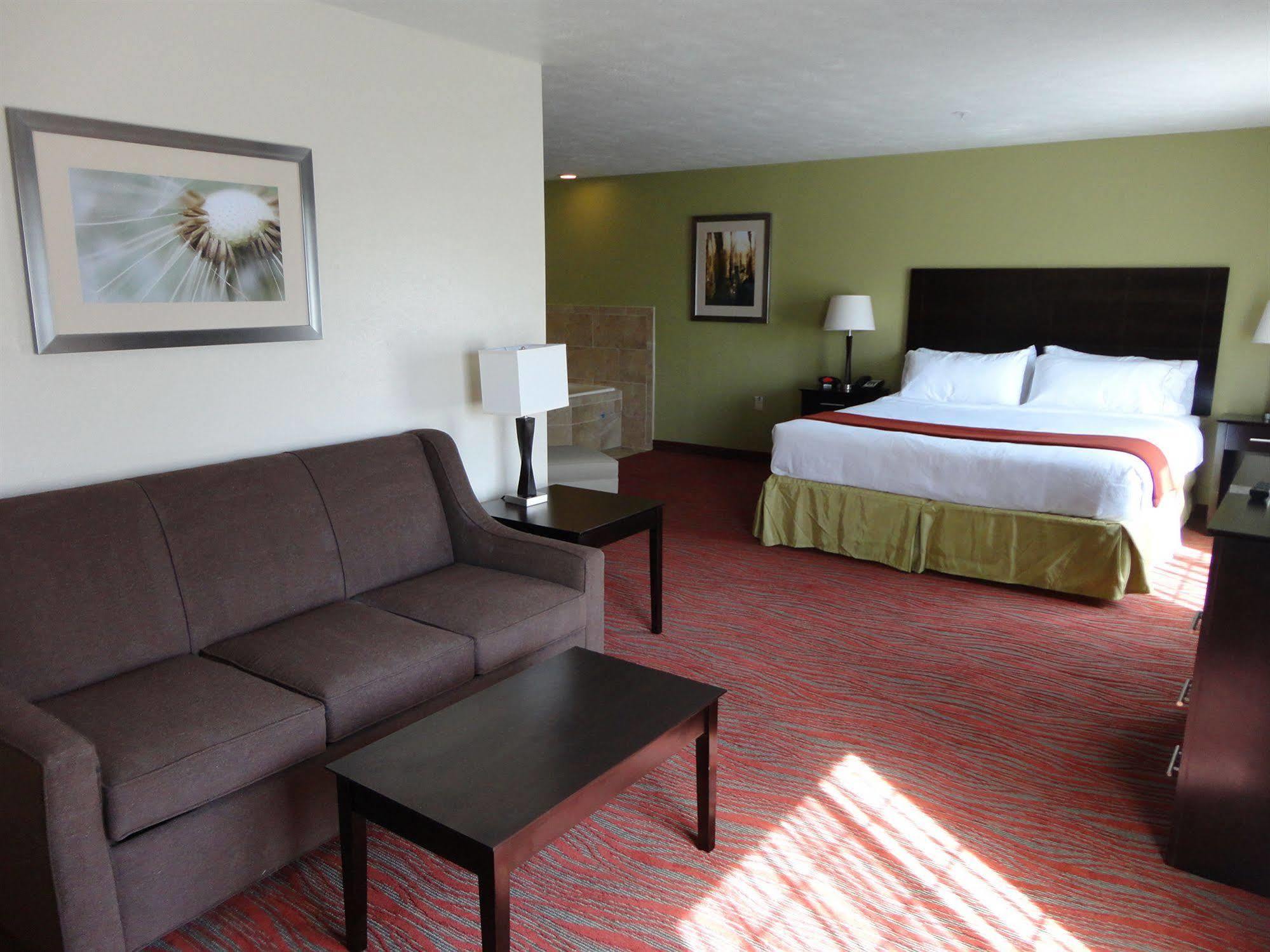 Holiday Inn Express & Suites Indianapolis North - Carmel By Ihg Zewnętrze zdjęcie