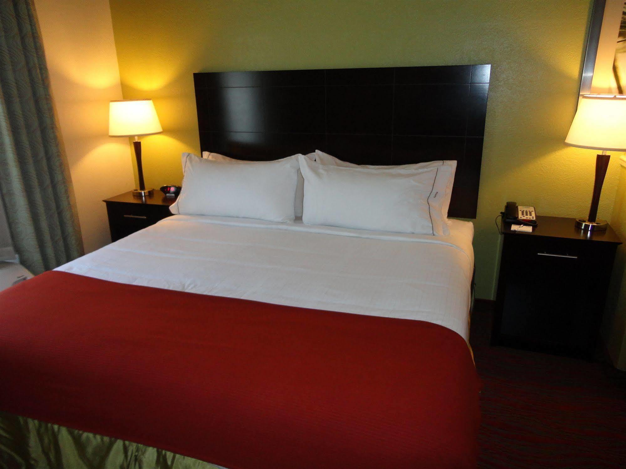 Holiday Inn Express & Suites Indianapolis North - Carmel By Ihg Zewnętrze zdjęcie